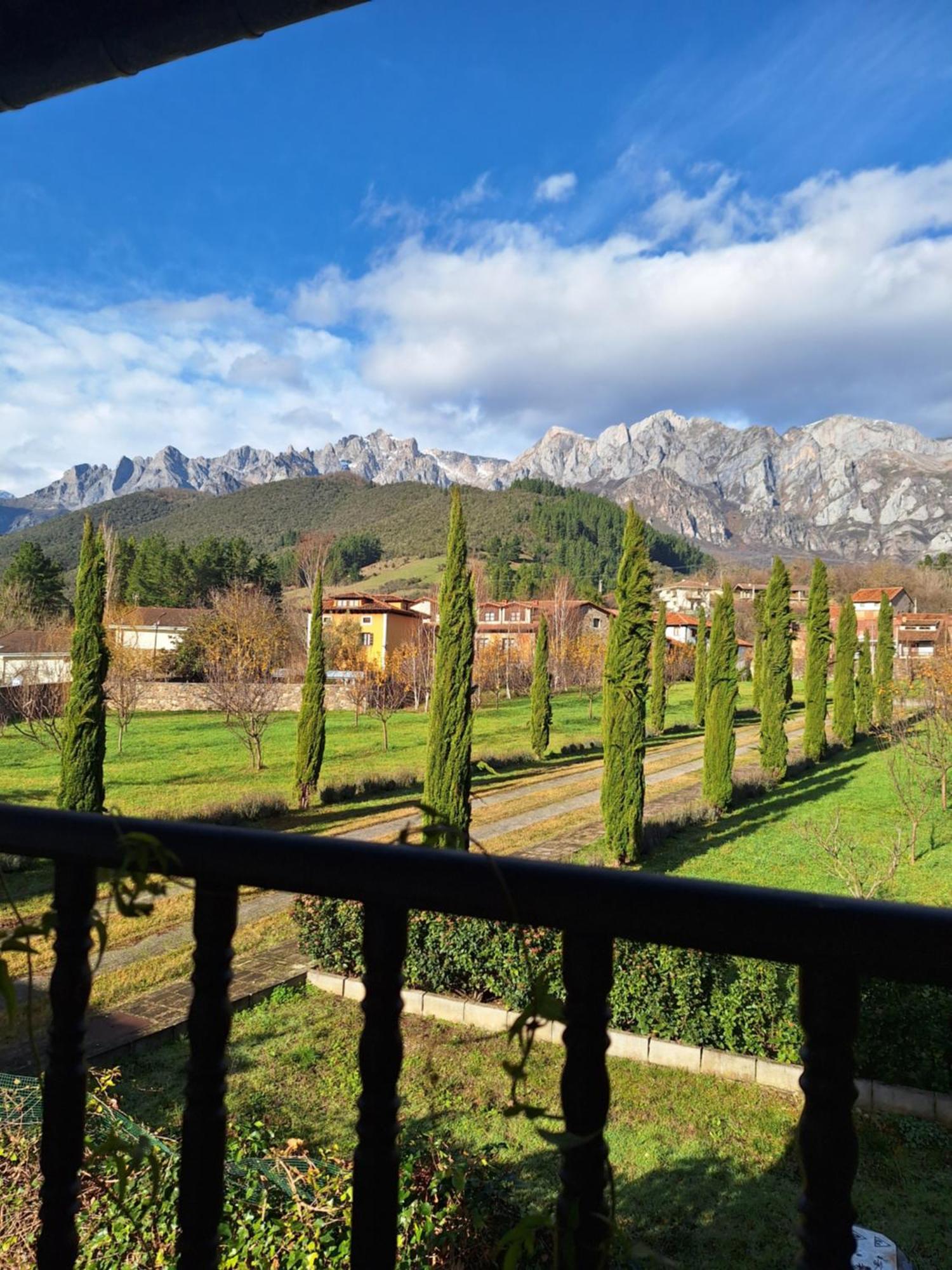 Entre Potes Y Picos Con Wifi Y Garaje Apartment Turieno Bagian luar foto