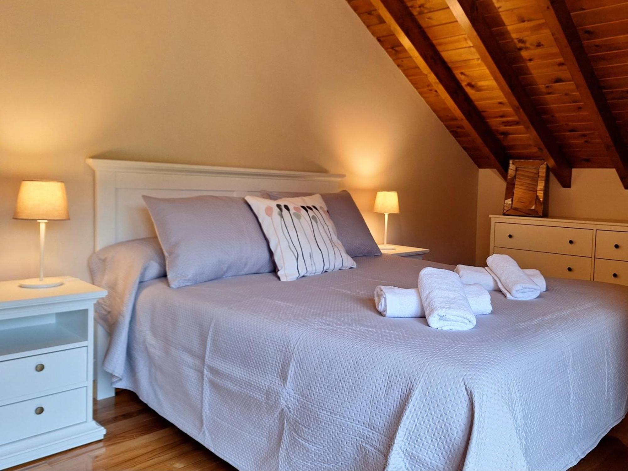 Entre Potes Y Picos Con Wifi Y Garaje Apartment Turieno Bagian luar foto